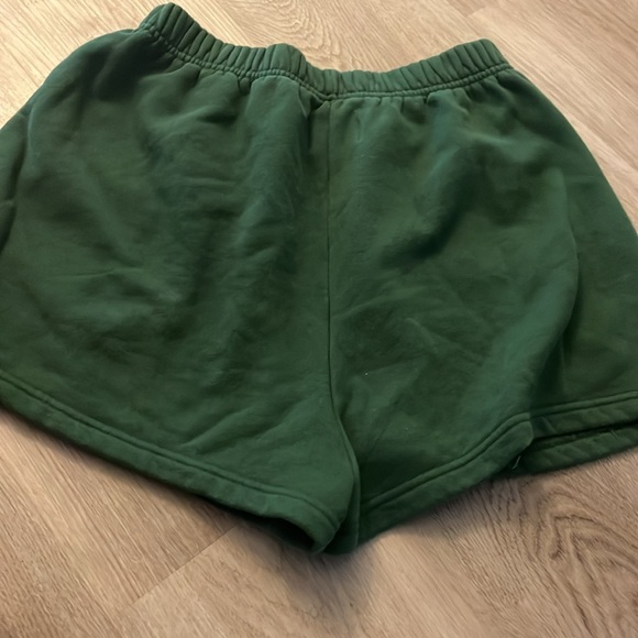 Shorts - Picture 4 of 4